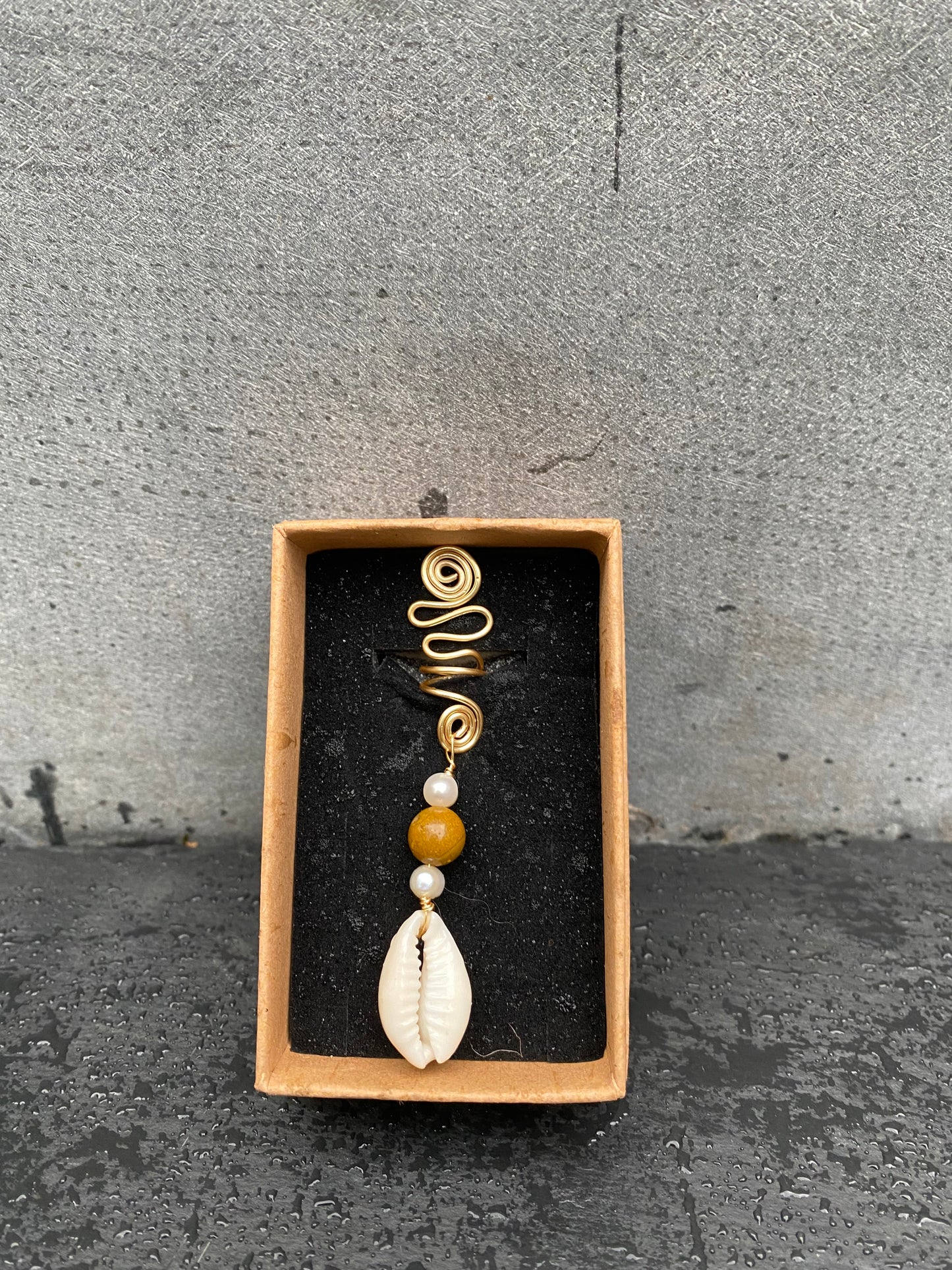 Niobe Hair charm